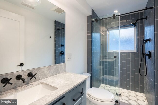 Building Photo - 815 S 20th St