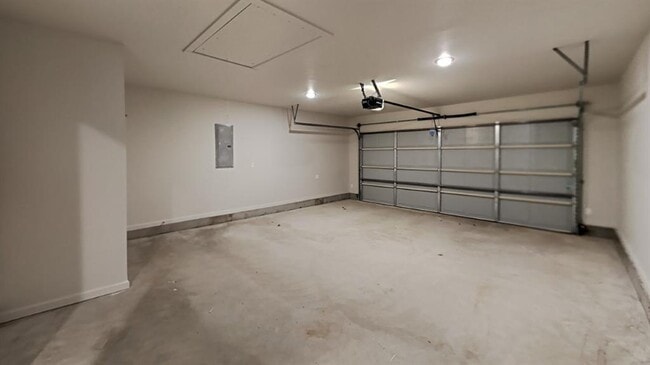 Building Photo - 491 Hardesty Dr