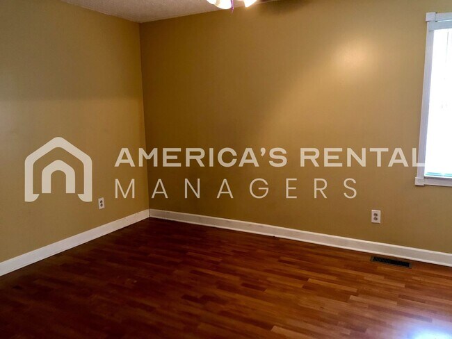 Building Photo - Great Home for Rent in Pelham! Available t...