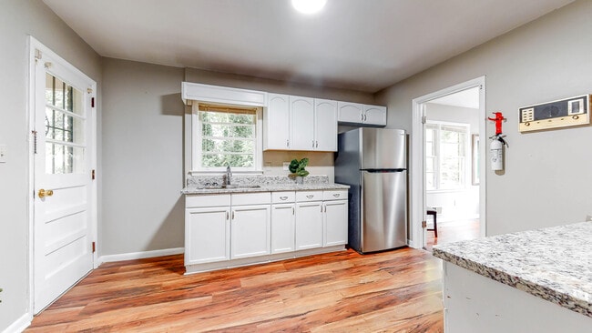Building Photo - 255 Hermer Cir NW