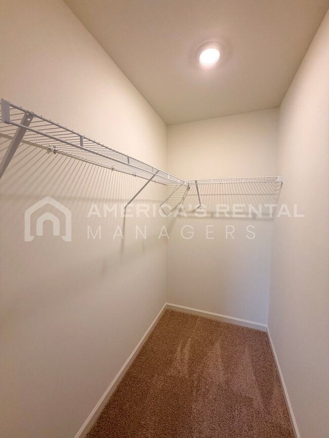 Building Photo - New Construction & Modern Living in Sandy Ridge!