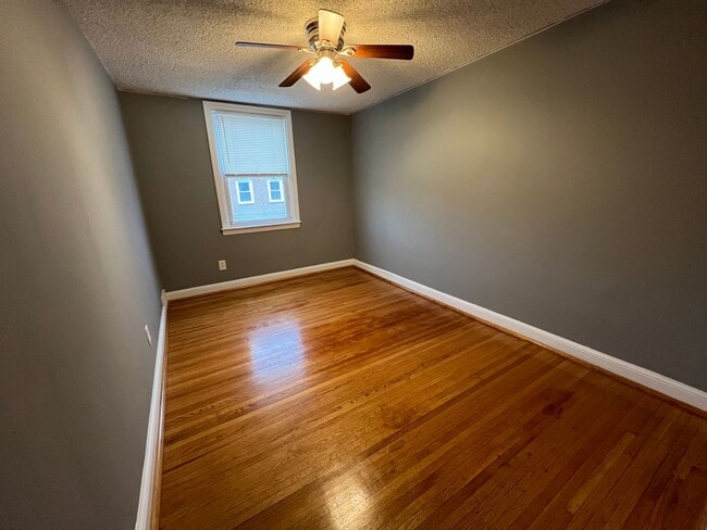 Building Photo - Beautiful 3-bed Single Family Home - Move-in Ready! (Clifton Heights)