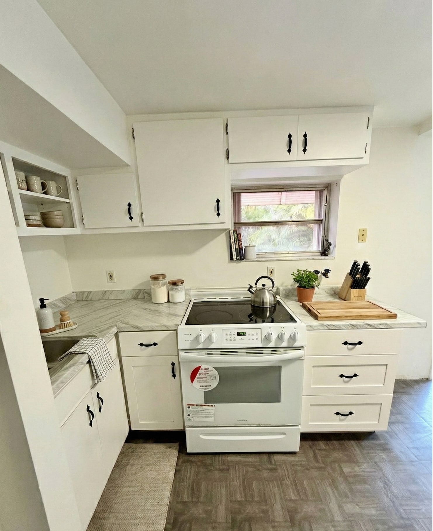 Building Photo - 6860 N Waterway Dr