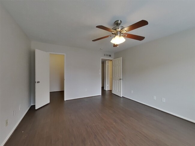 Building Photo - 2655 Lark