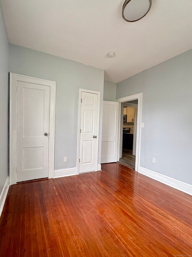 Building Photo - 46 Westbourne Pkwy