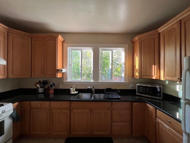 Building Photo - 2615 Regent St