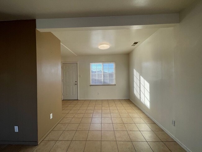 Building Photo - North East Three Bedroom Home