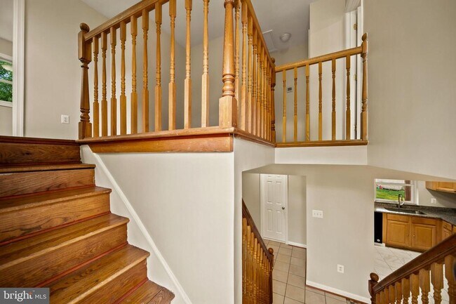 Building Photo - 4656 Evansdale Rd