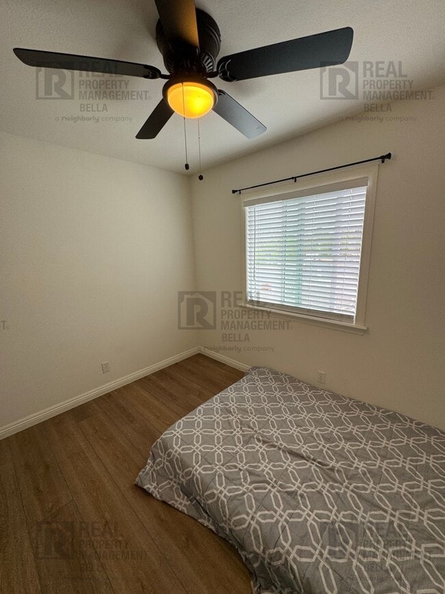Building Photo - Charming 2-Bed, 2-Bath Condo in the Heart ...