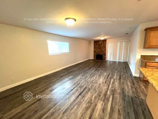 Building Photo - 1070 Country Club Ln