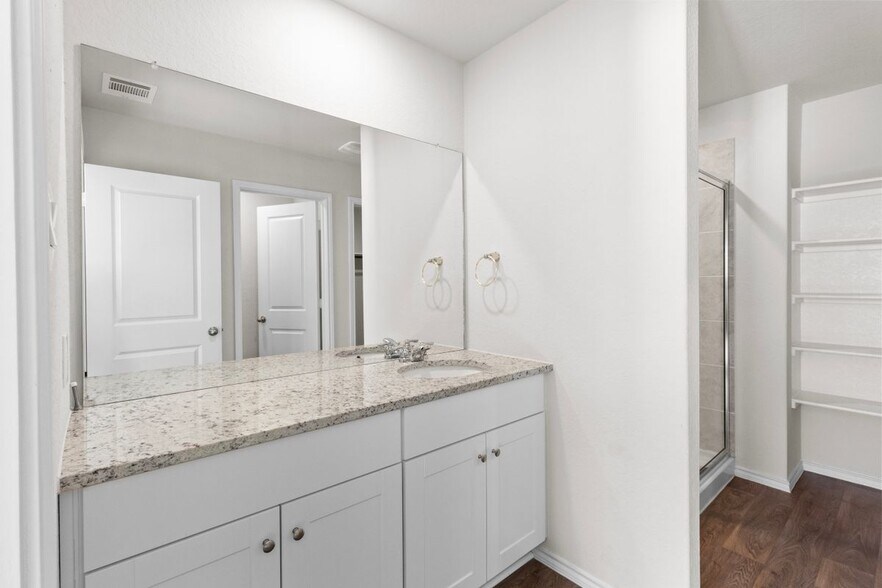 Building Photo - 3303 Mission River