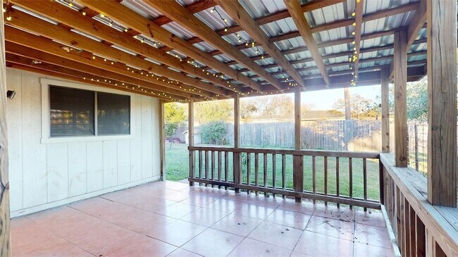 Building Photo - 3904 Windwood Cir
