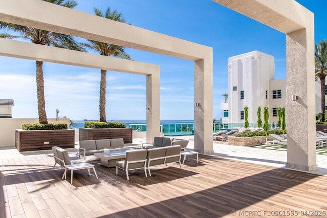 Building Photo - 101 S Fort Lauderdale Beach Blvd