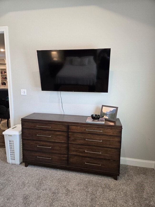 Building Photo - 13812 E El Bonito Dr