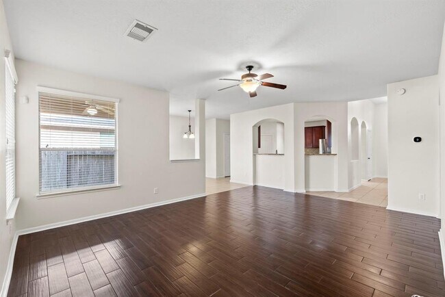 Building Photo - 16710 Jelly Park Stone Dr