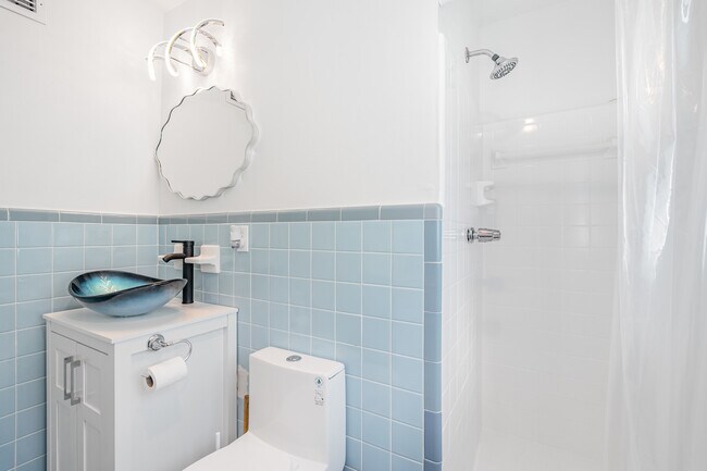 Building Photo - 279 S Brevard Ave