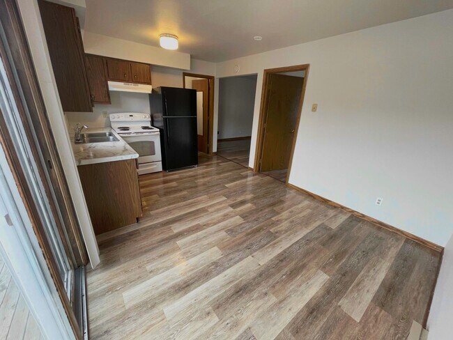 Building Photo - 903 Genrich St