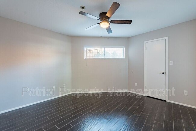 Building Photo - 7494 E Earll Dr