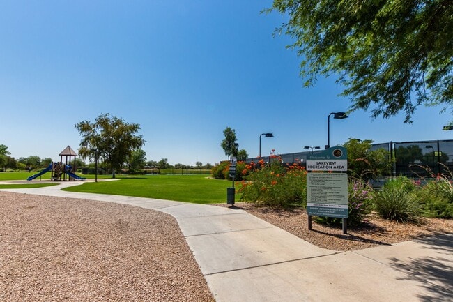 Building Photo - Perfect 3 bed/2 bath home in Johnson Ranch!