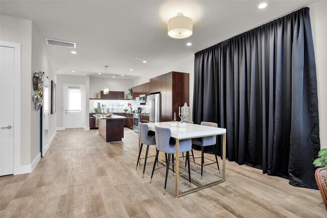 Building Photo - 2209 Padron Pl
