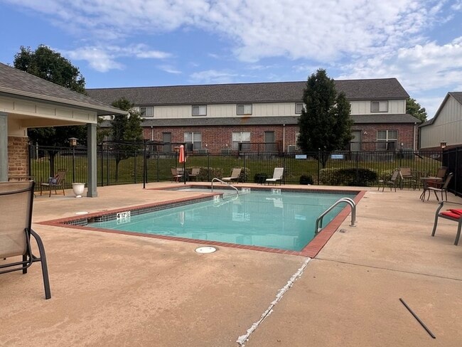 Building Photo - 1205 Tuscany Cir