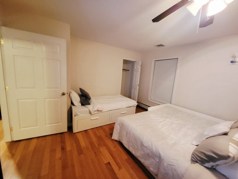 Building Photo - 5 Healy Rd