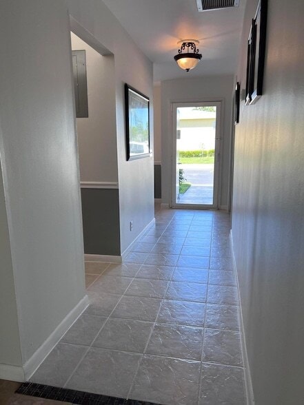 Building Photo - 2530 Black Olive Blvd