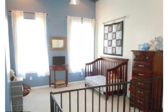 Building Photo - Charming 1 Bedroom/1.5 Bathroom in Fed Hill, Baltimore, MD!