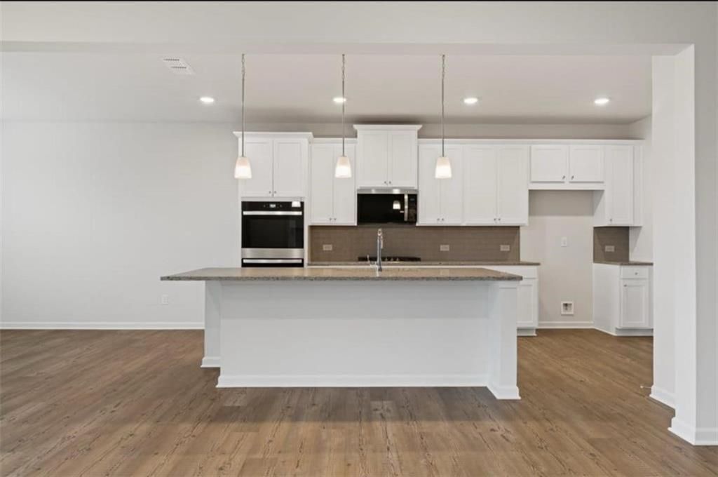 Building Photo - 437 Carmichael Cir