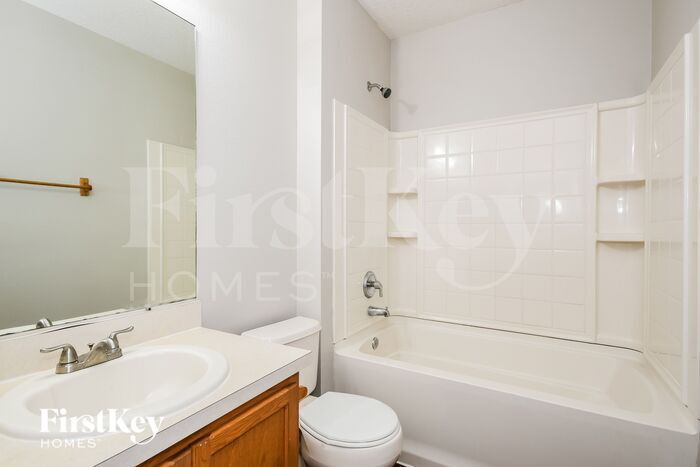 Building Photo - 958 Cumberland Dr