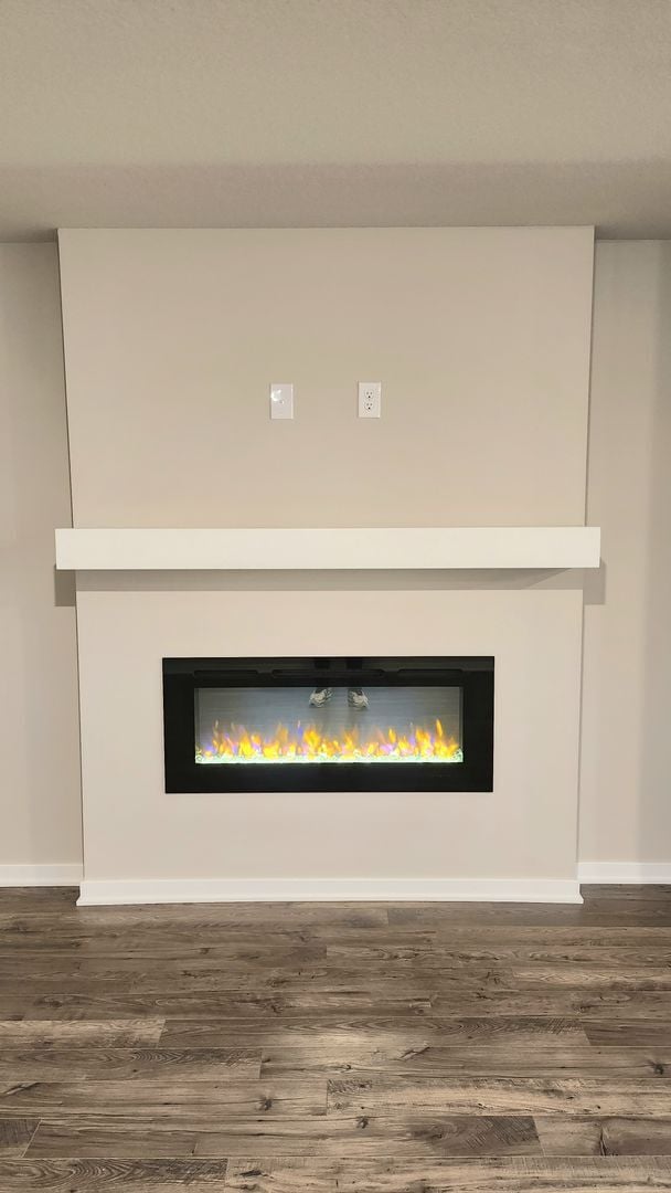 Building Photo - Modern 4BR Home Near Great Western Bike Trail | West Des Moines