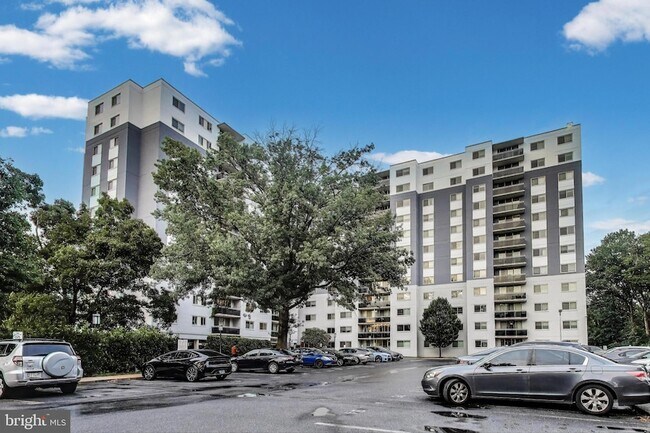 Building Photo - 7333 New Hampshire Ave