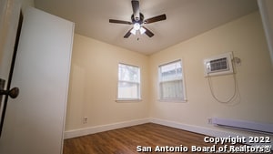 Building Photo - 130 E Norwood Ct