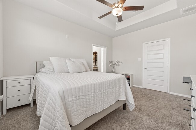 Building Photo - 8014 Barret Travis Ct