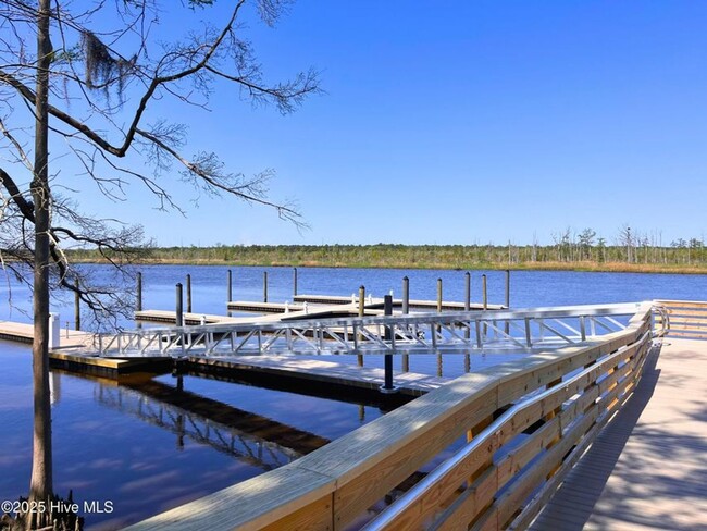 Building Photo - Brand new georgous 4 bed 3.5 bath townhome...