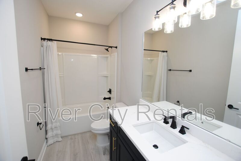 Building Photo - 6997 Red Timber Rd