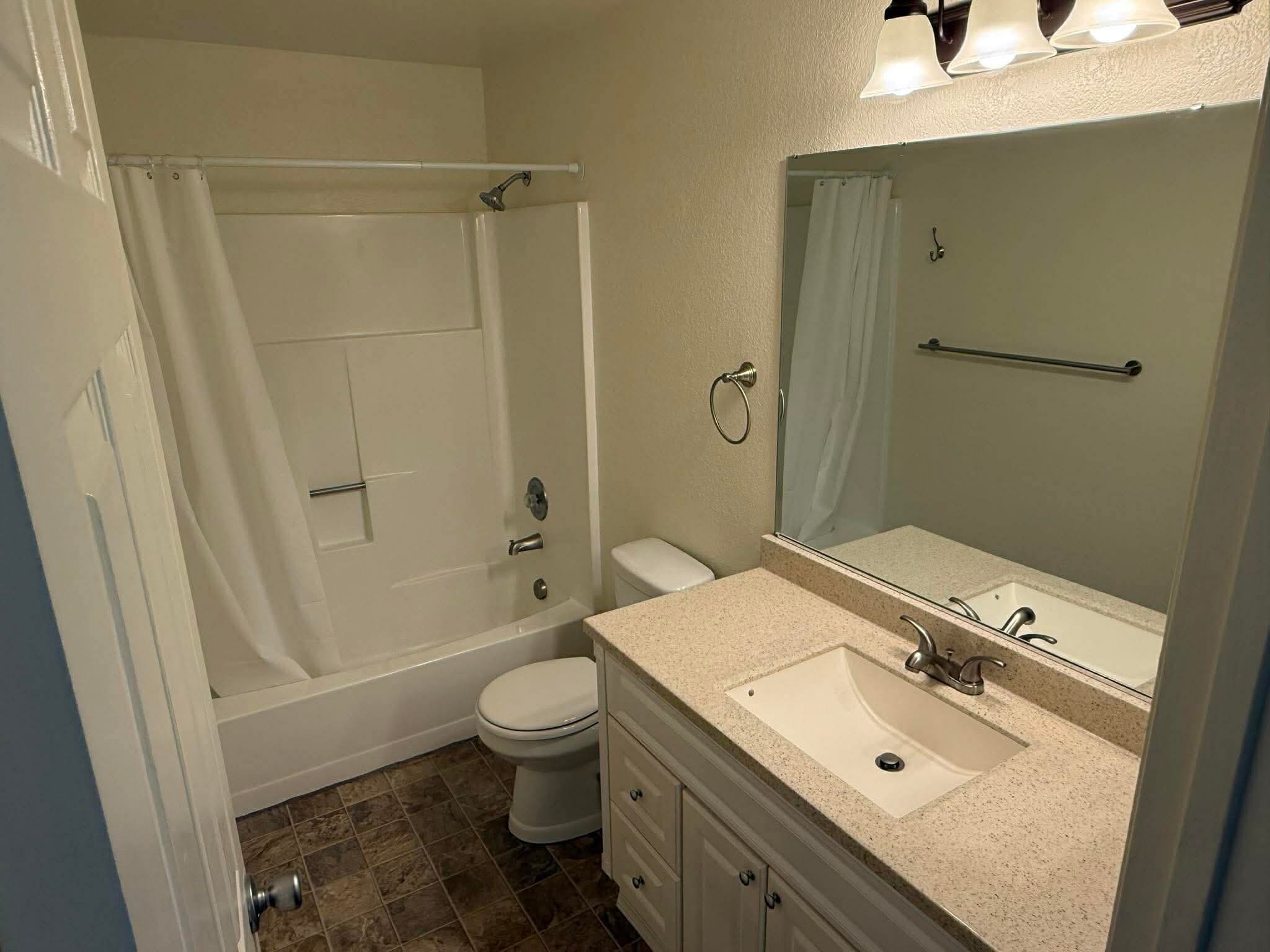 Bathroom - 9127 Meridian Pl NE