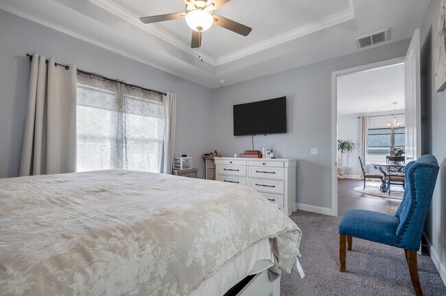 Building Photo - 4354 Bottle Brush Ln