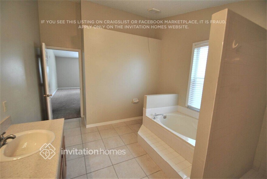 Building Photo - 963 Whisperpine Dr