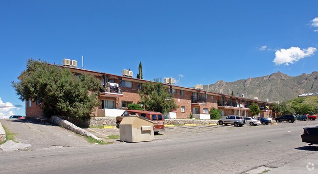 Building Photo - 5216 Carousel Dr