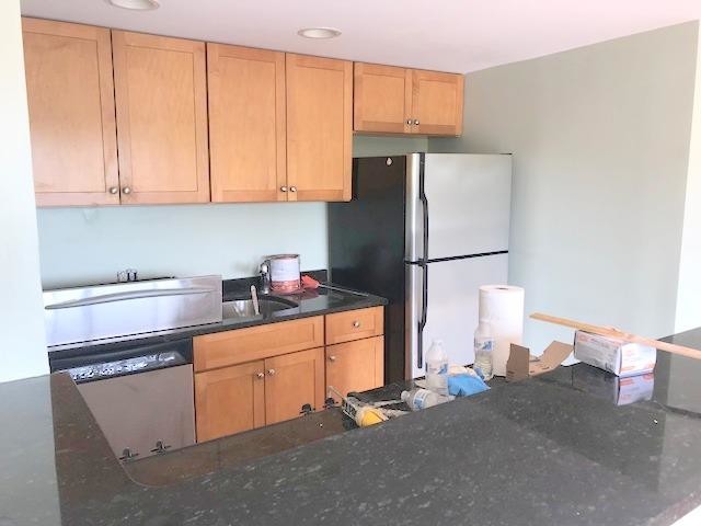 Building Photo - 70 Park Ave