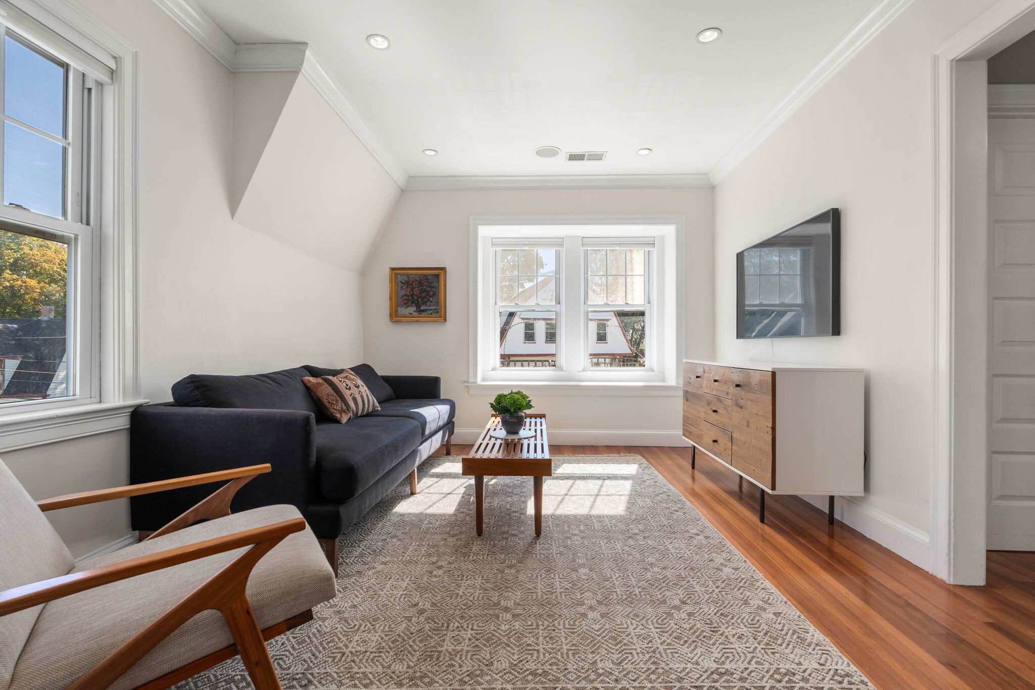 Building Photo - 22 S Walter St