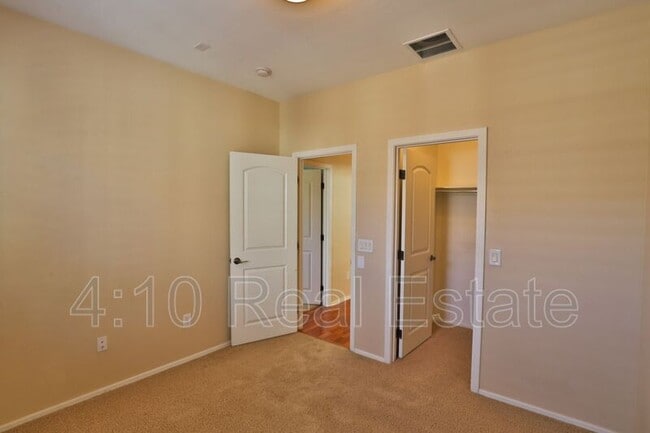 Building Photo - 4175 E Jasper Dr