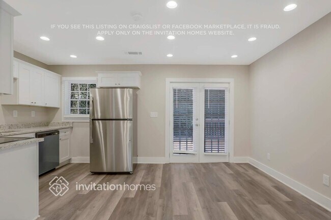 Building Photo - 212 Glenrose Cir SW