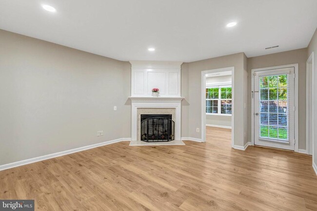 Building Photo - 13963 Gill Brook Ln