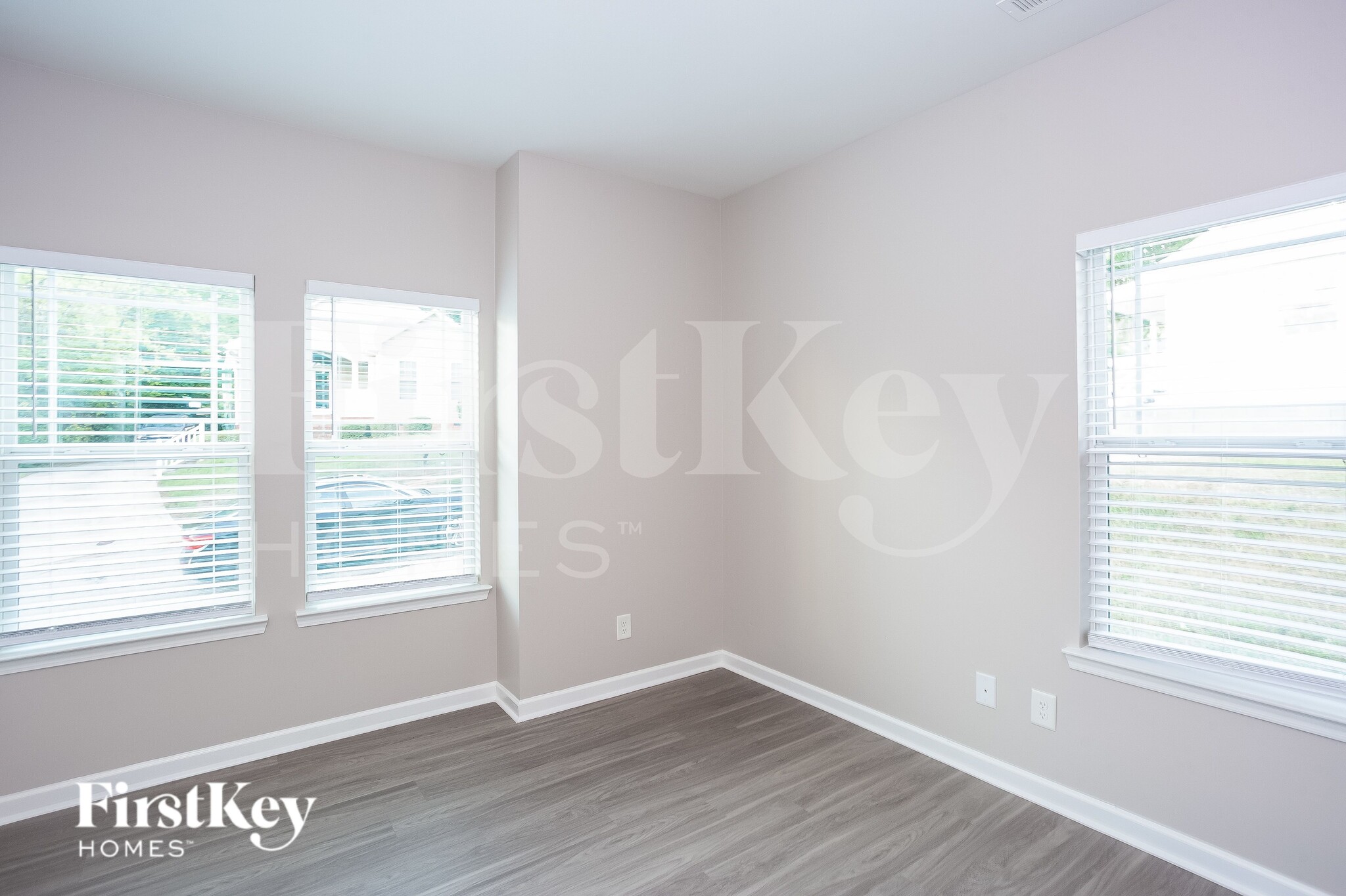 Building Photo - 161 Princess Ave SW