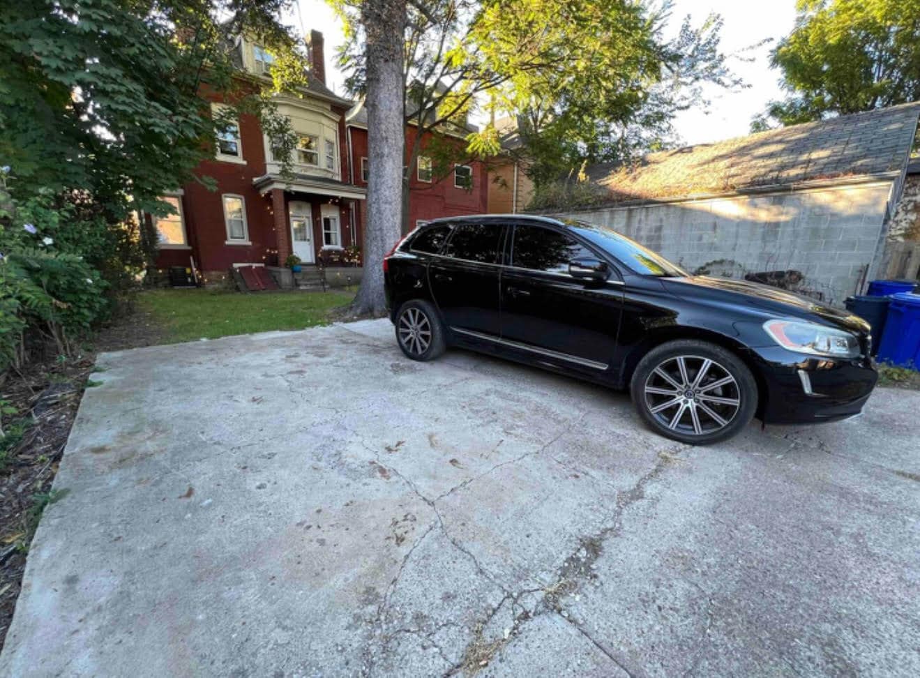 Building Photo - 822 N Euclid Ave