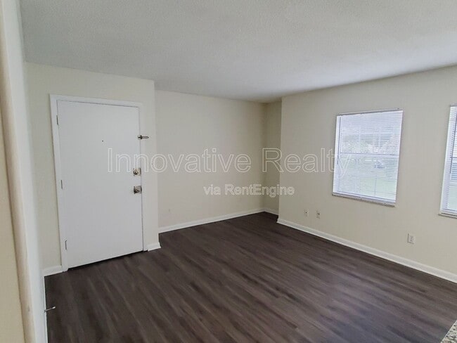 Building Photo - 5250 Davisson Ave