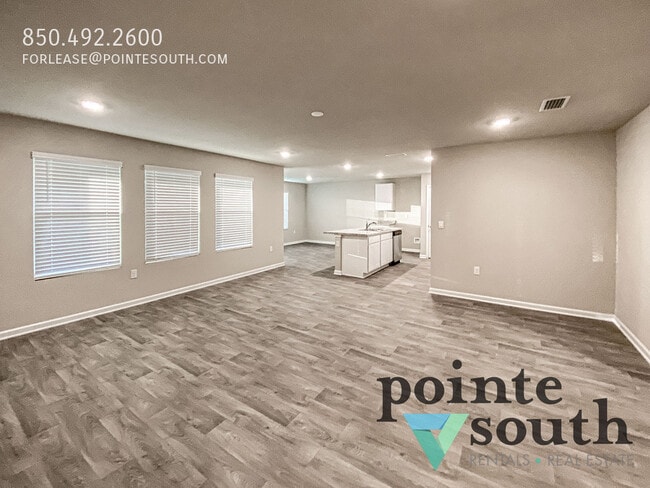 Building Photo - 7063 Abigail St