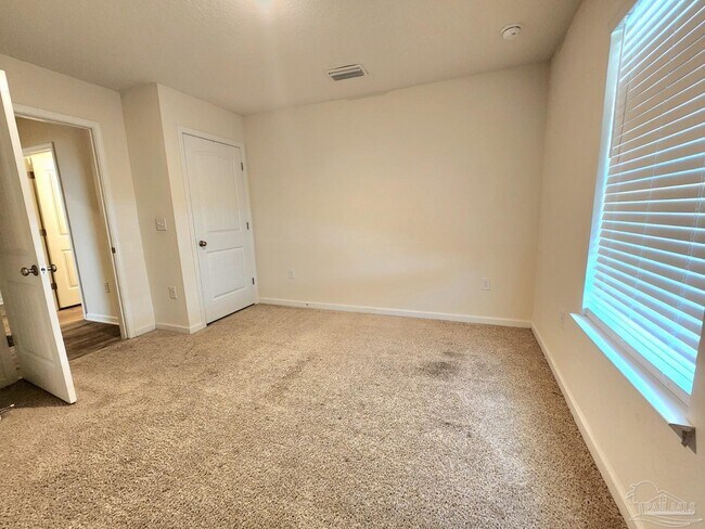 Building Photo - 7457 Steeplechase Blvd